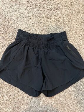 lululemon athletica Black Women's Run-Ready Elastic Waist Shorts